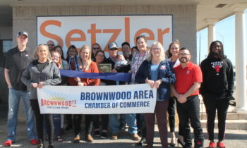 Ribbon Cutting for Jackie Randle, Realtor, Setzler Associates Realty